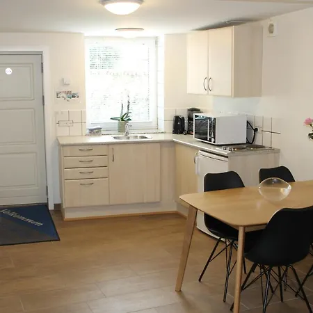 Bed & Breakfast Amalie &