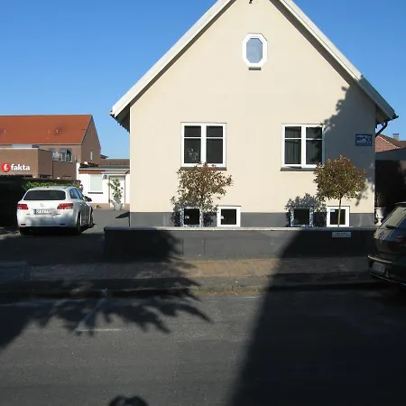 Amalie & Bed & Breakfast 4*