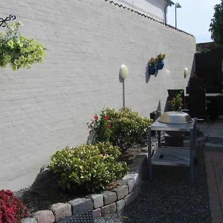 Amalie & Bed & Breakfast 4*