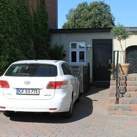 Bed & Breakfast Amalie & 4*